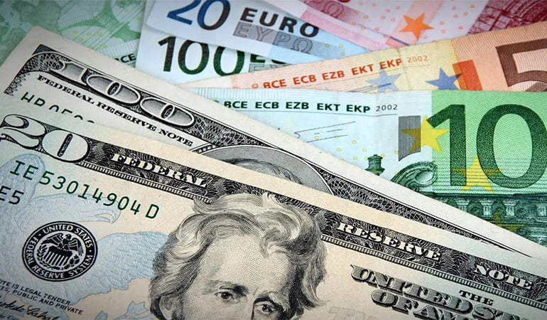 Dolar ve Euro’da son rekor