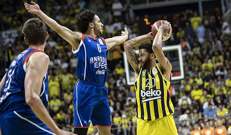 Fenerbahçe Beko, Anadolu Efes’e yine geçit vermedi
