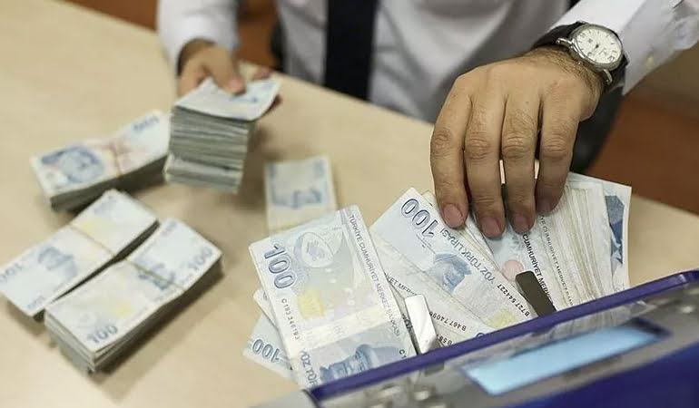 Emekli olacak memurlara tarih uyarısı