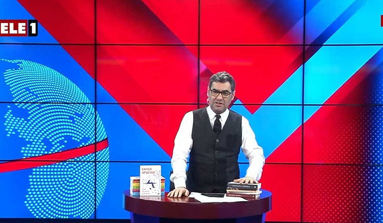 Enver Aysever’den ilginç mesajlar: ‘Yeni dönem’, ‘yeni tetikçi basın’, ‘yalakalar’…