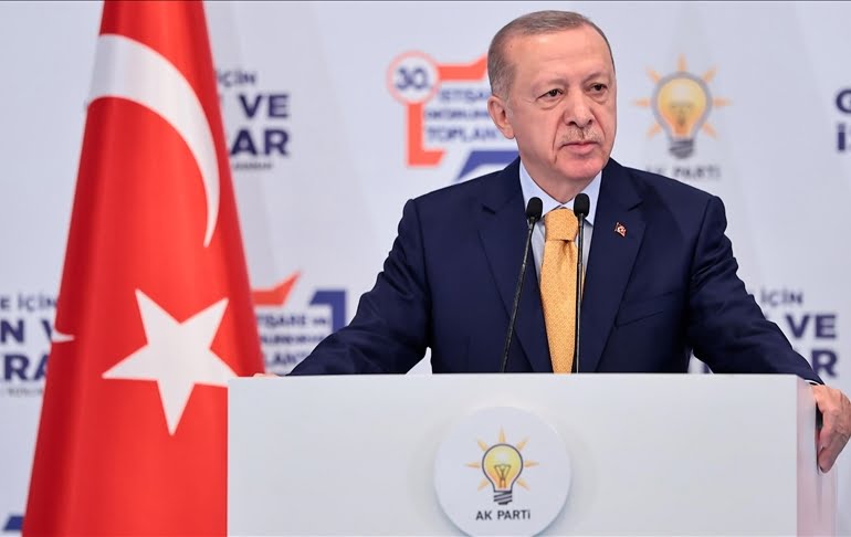 Erdoğan’dan ‘Sürtük’ mesajı