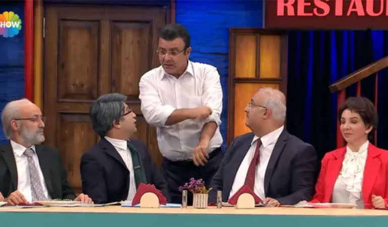 Güldür Güldür’de altılı masaya Ekrem İmamoğlu geldi