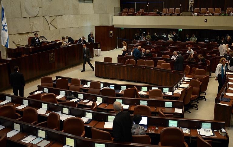 İsrail parlamentosu kendini feshetti
