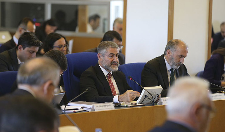 Bakan Nebati: İş dünyasının, çiftçilerimizin memnun olduğunu duyuyorum