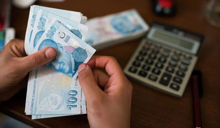 Üniversite harç ücretlerine zam geldi