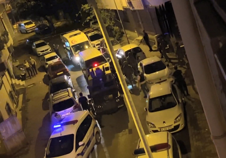 Eşini ve kayınvalidesini öldürdü, polisi yaraladı