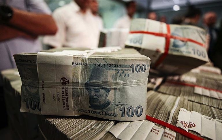 Bütçe 30 milyar lira açık verdi