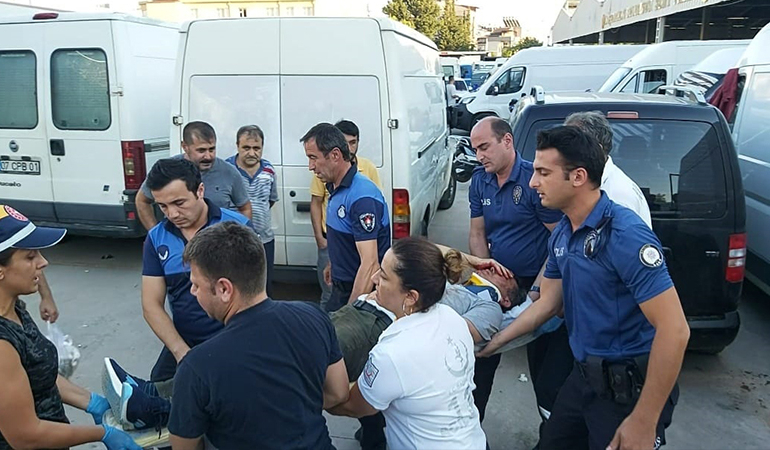 Kadın görüntülerini çeken erkeğe meydan dayağı