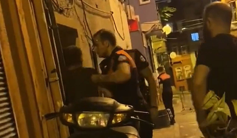 Beyoğlu’nda polisin vatandaşı darp etmesine emniyetten açıklama