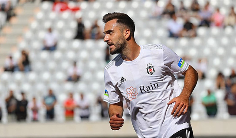 Beşiktaş’ta Kenan Karaman sakatlandı