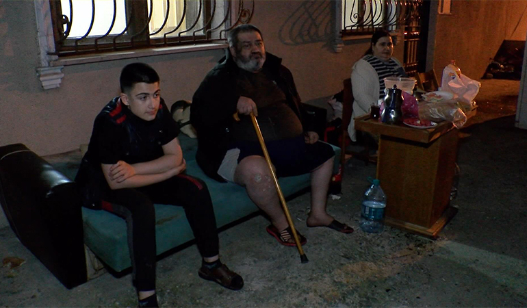 İstediği zammı alamayınca engelli kiracısını sokağa attı