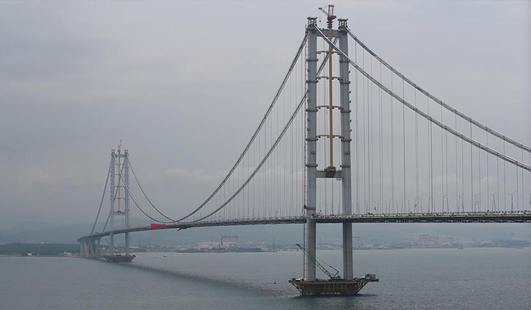 İki köprünün bayram faturası 240 milyon TL
