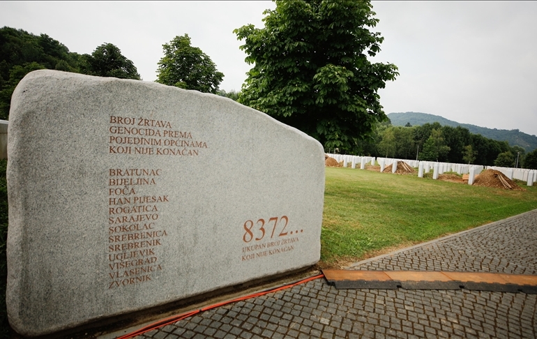 27 yıldır kanayan yara: Srebrenitsa soykırımı