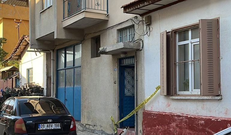 Tartıştığı babasını döverek öldürdü