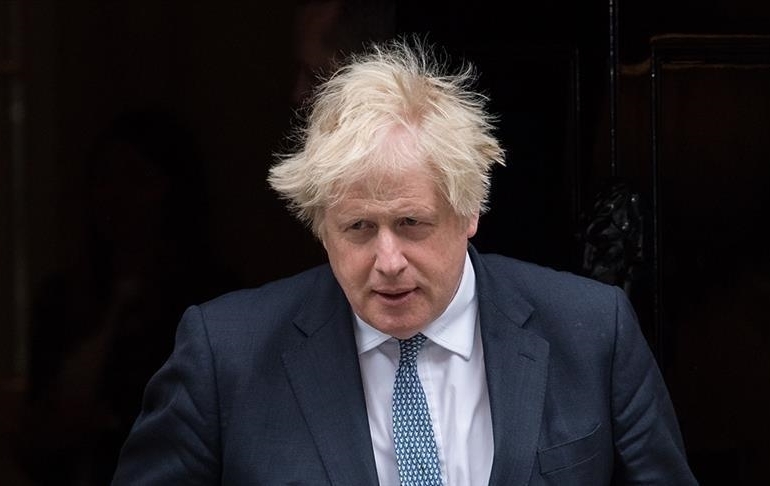 Boris Johnson istifa edecek mi?