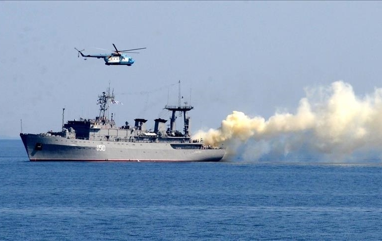 Hindistan silah taşıyan Rus gemisine el koydu