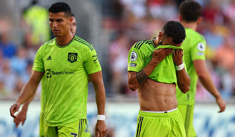 85 yıl sonra bir ilki yaşanan Manchester United, Brentford’a farklı kaybetti