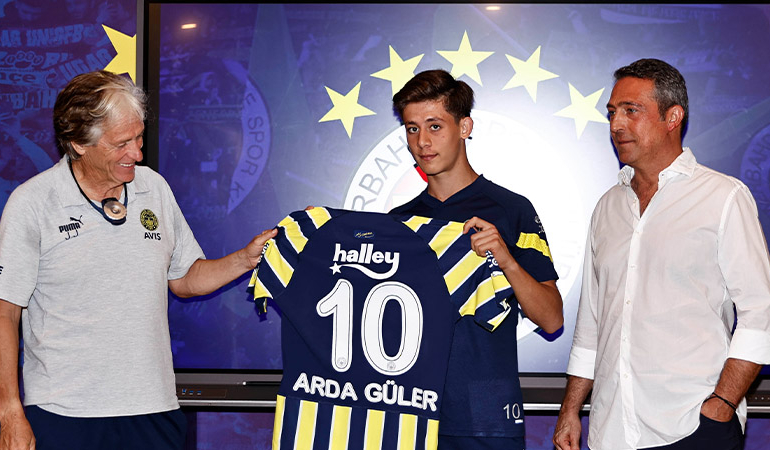 Fenerbahçe’de 10 numara Arda Güler’in