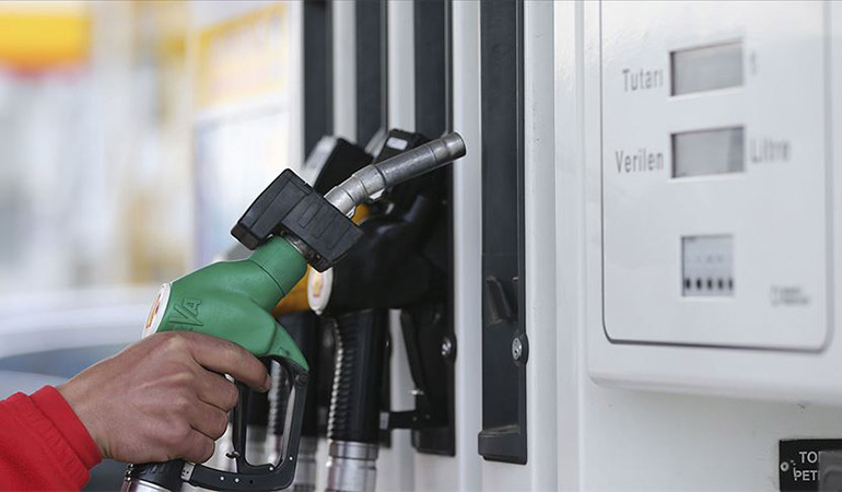 Benzin ve motorine yeni zam