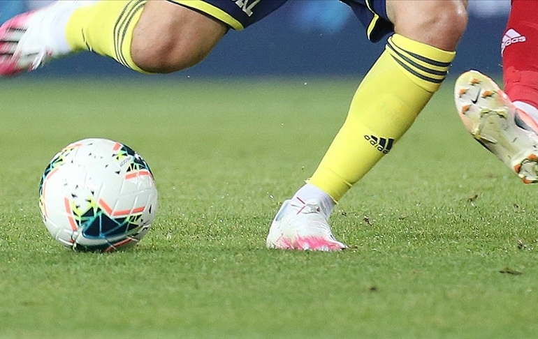 Fenerbahçe transferi açıkladı