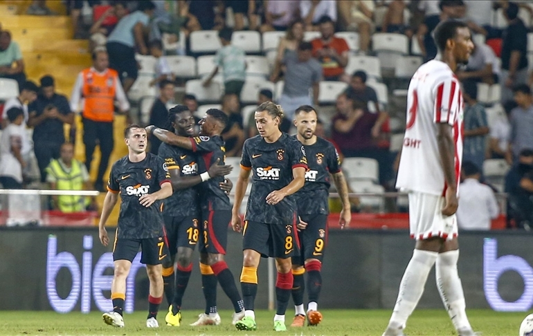 Galatasaray üç puana Gomis’in son dakika golüyle ulaştı