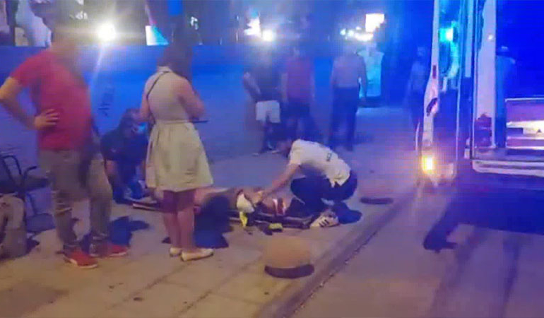Gece kulübünde yüksekten düşen kadın ağır yaralandı