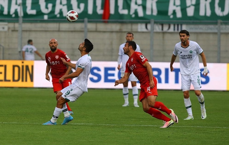 Konyaspor deplasmanda farkı kaçırdı