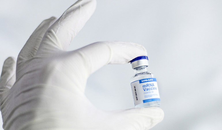 Moderna, BioNTech ve Pfizer’ı dava etti