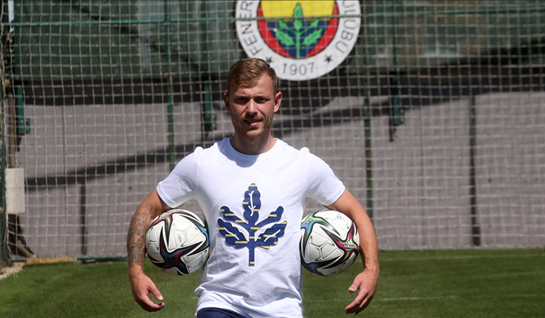 Fenerbahçe ayrılığı duyurdu