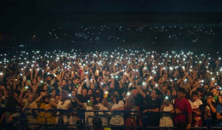 Niğde’de 30 Ağustos coşkusu! Binlerce kişi İzmir Marşı’nı söyledi