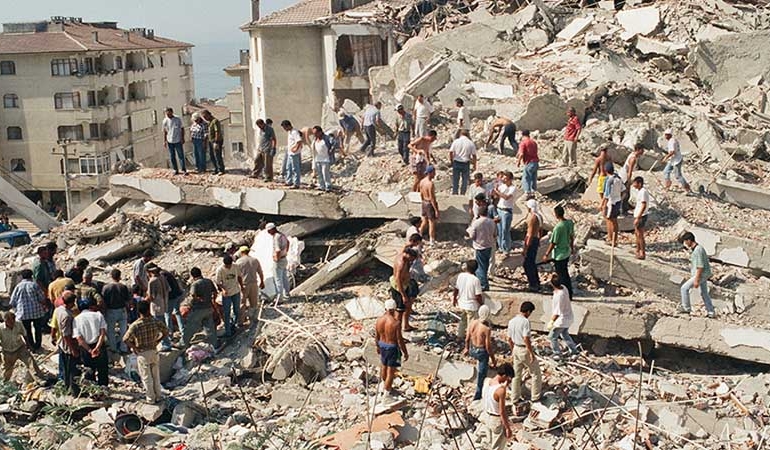 17 Ağustos gecesi görevi devralan Amiralin deprem sınavı