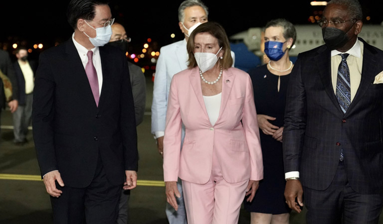 Pelosi’nin Tayvan ziyareti sert düşüşe neden oldu!