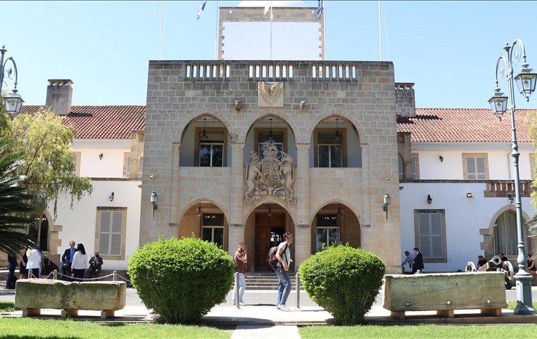 Rum kesiminden silah tüccarı ve uyuşturucu baronlarına vatandaşlık