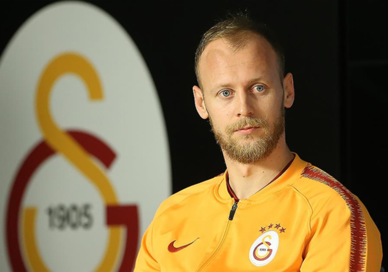 Semih Kaya futbolu bıraktı