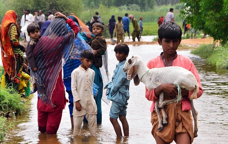 Pakistan’da sel felaketi: Ölenlerin sayısı 1061’e çıktı