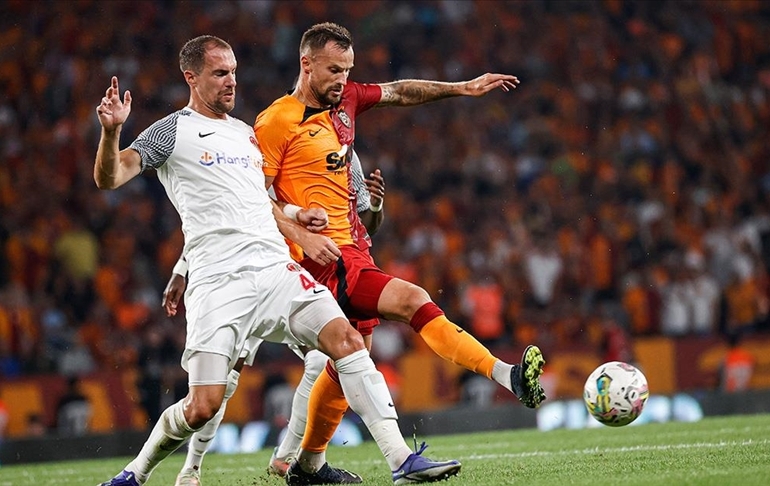 Galatasaray deplasmanda kazandı