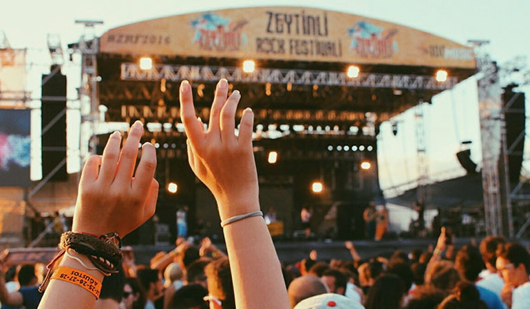 Zeytinli Rock Festivali yasaklandı!