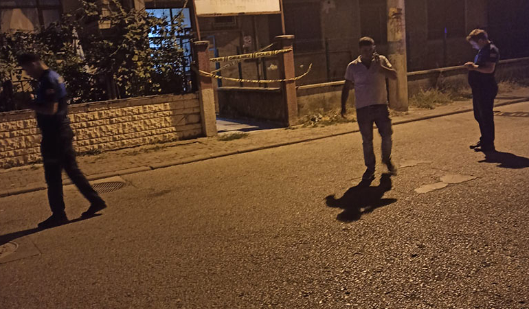 Zonguldak’ta tartıştığı komşularının boğazını kesti!