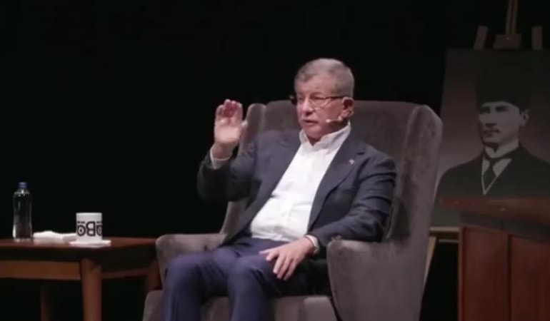 ‘Hocaefendi demedim’ diyen Davutoğlu’na ses kaydını dinlettiler