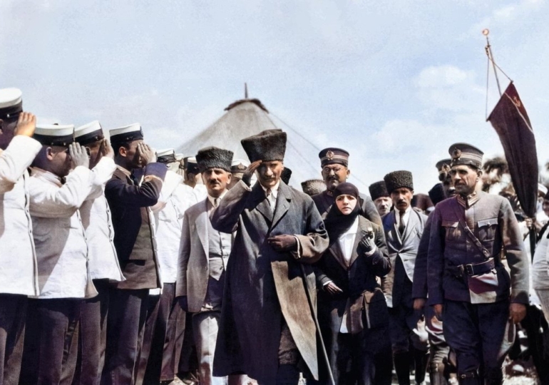 Murat Bardakçı’nın ‘Atatürk’ün Samsun’a çıkışı Osmanlı operasyonu’ sözleri yeniden gündem oldu… Tarihçiler belgeleri paylaştı