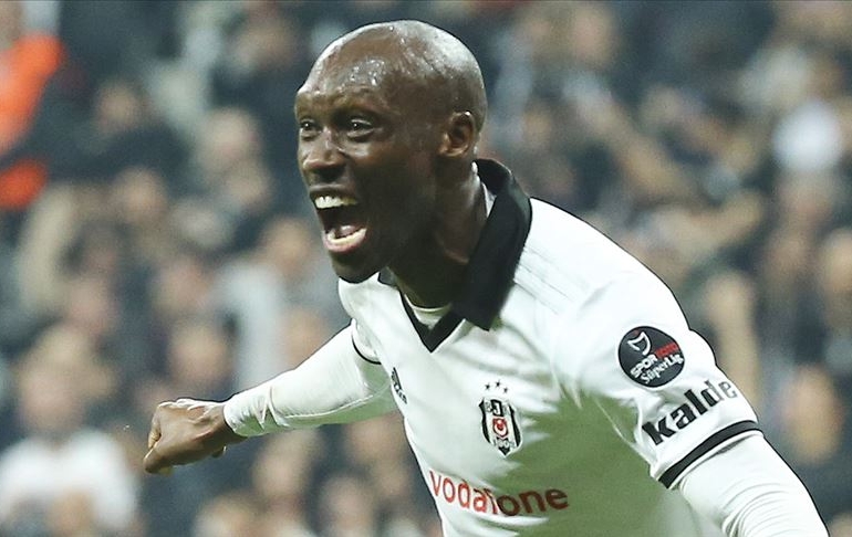Beşiktaş’tan Atiba Hutchinson kararı!