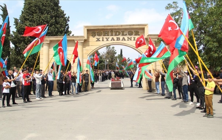 Azerbaycan açıkladı: Şehit sayısı 71’e çıktı