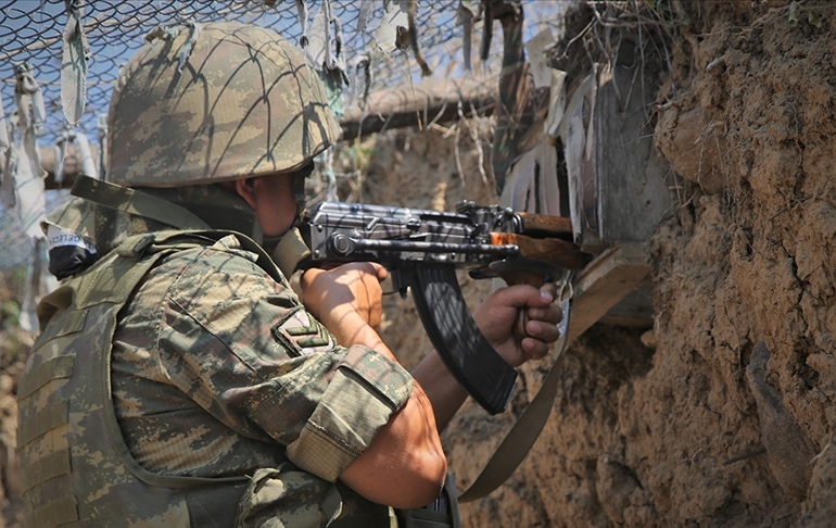 ‘Azerbaycan ordusundan 50 asker şehit oldu’