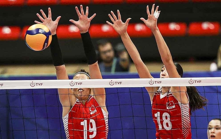 Filenin Sultanları’ndan Dünya Voleybol Şampiyonası’ndaki ilk maçımızda talihsiz yenilgi