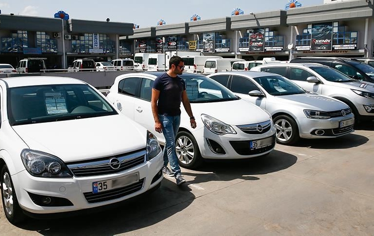 İkinci el araba satışına yeni düzenleme… 300 bin TL ceza kesilecek