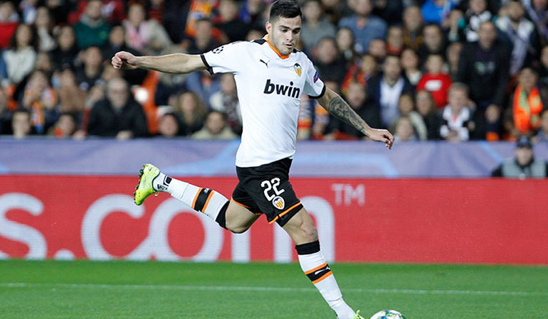 Trabzonspor, Maxi Gomez transferini bitirdi, Fenerbahçe gözünü kimlere dikti?