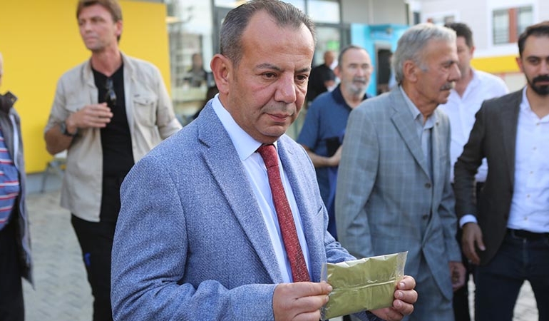 Tanju Özcan HDP’ye kına gönderdi