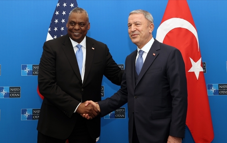 Bakan Akar, ABD’li mevkidaşı ile görüştü