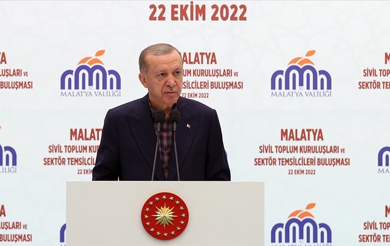 Erdoğan: Şu anda faiz lobileri çökmeye başladı
