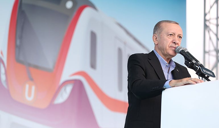 Erdoğan yeni metro açılışında İmamoğlu’nu hedef aldı: Eli İstanbul’da gözü başka yerde